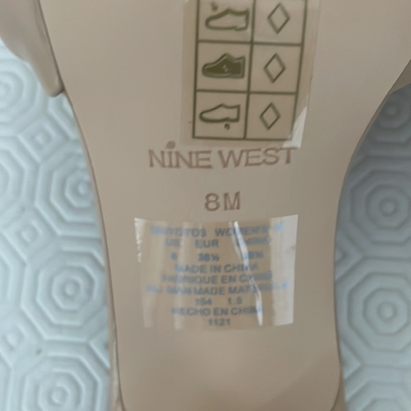 Nine West mules. Only worn once. - Picture 6 of 7